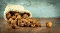 Comer nueces ayuda a inhibir factores de riesgo del cáncer de colon