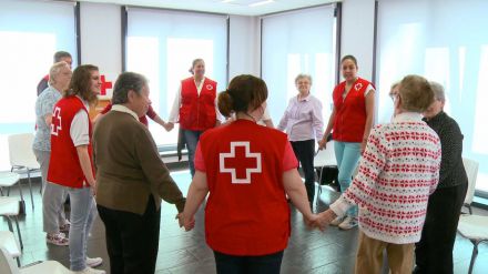 Cerca de 243.000 personas mayores son atendidas por Cruz Roja anualmente