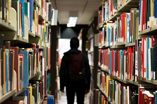 Más de un millón de estudiantes acceden a apoyo educativo en 2023-2024