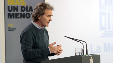 Cataluña registra la mitad de nuevos contagios y hospitalizaciones de toda España