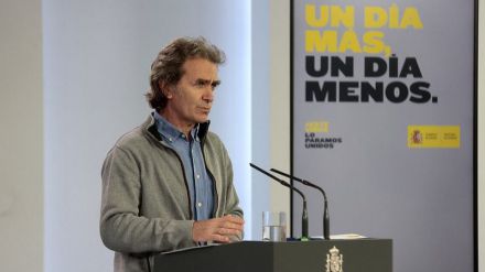 Fernando Simón apunta a que la decisión final de la desescalada "se toma a nivel de ministro"