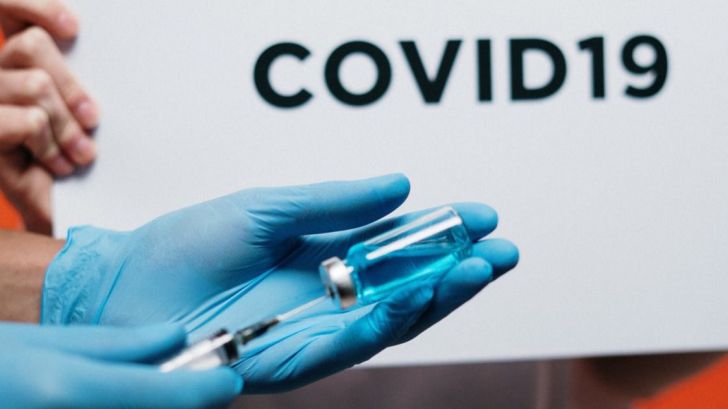La vacuna contra el COVID-19 podría aplicarse en el tratamiento de la esclerosis múltiple
