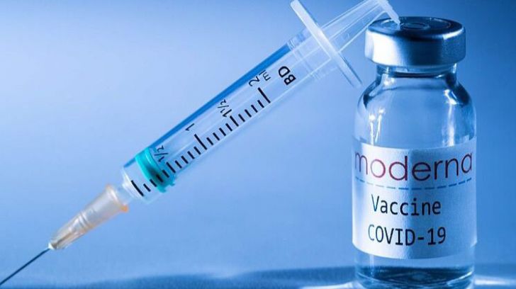 Sanidad recepciona 328.800 dosis de la vacuna Moderna