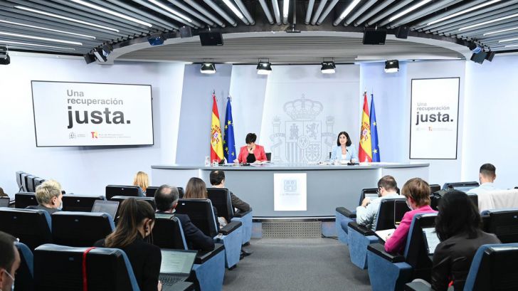 Rueda de prensa posterior al Consejo de Ministros: Isabel Rodríguez y Carolina Darias