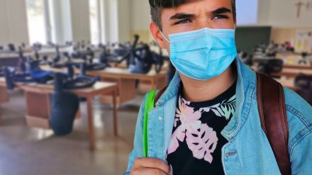 COVID-19: Un estudio refuerza la importancia de mantener las mascarillas en las escuelas
