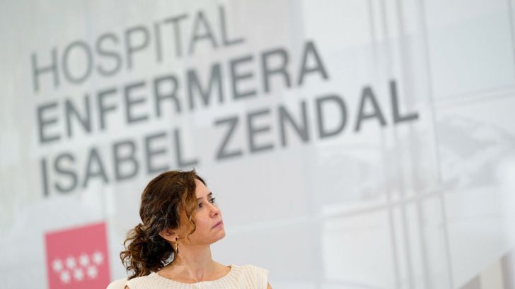Las sombras detrás del polémico hospital madrileño Enfermera Isabel Zendal