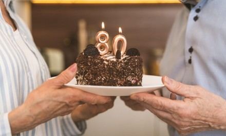 Piden priorizar los cuidados ante el aumento de la esperanza de vida en España a un nuevo récord de 84 años