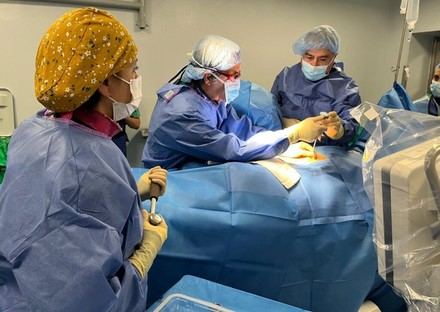 El Hospital La Candelaria introduce un nuevo tratamiento para el dolor lumbar