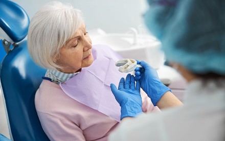 La PMP celebra la inclusión de mayores de 65 años en fondos para salud bucodental