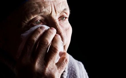 25N: Piden más atención institucional para combatir la violencia de género hacia mujeres mayores