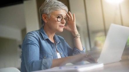 Menopausia y memoria: entendiendo la niebla mental