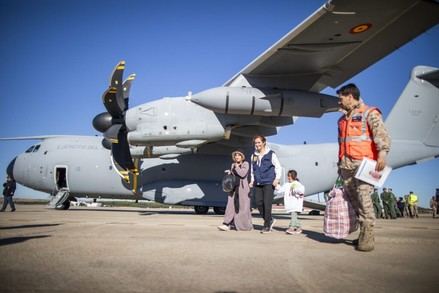 España evacúa a 20 niños palestinos heridos de Gaza para recibir atención médica