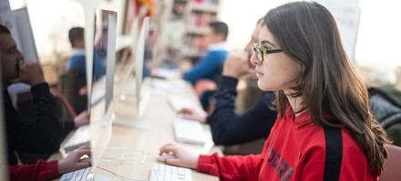 Se requieren 2,7 billones de dólares para lograr la conectividad global en 2030