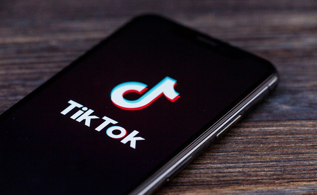 TikTok enfrenta multa de €530 millones por violaciones de privacidad en la UE