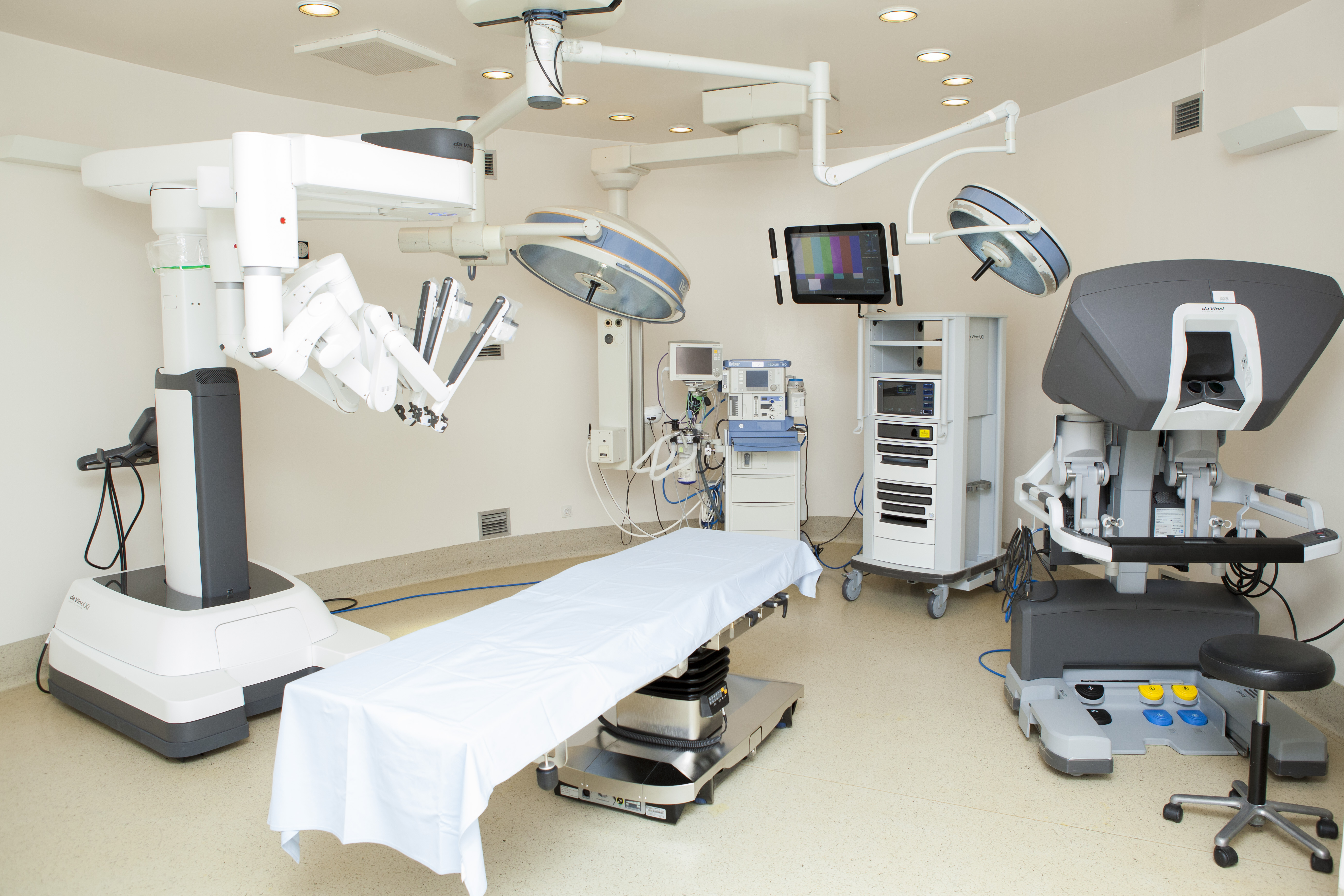 El robot quirúrgico Da Vinci® XI™ Llega a Galicia para establecerse como referencia en cirugía urológica