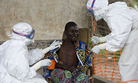 La OMS eleva a 1.350 las muertes por ébola