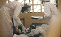 Una auxiliar de enfermería de Madrid, primer contagio por ébola fuera de África