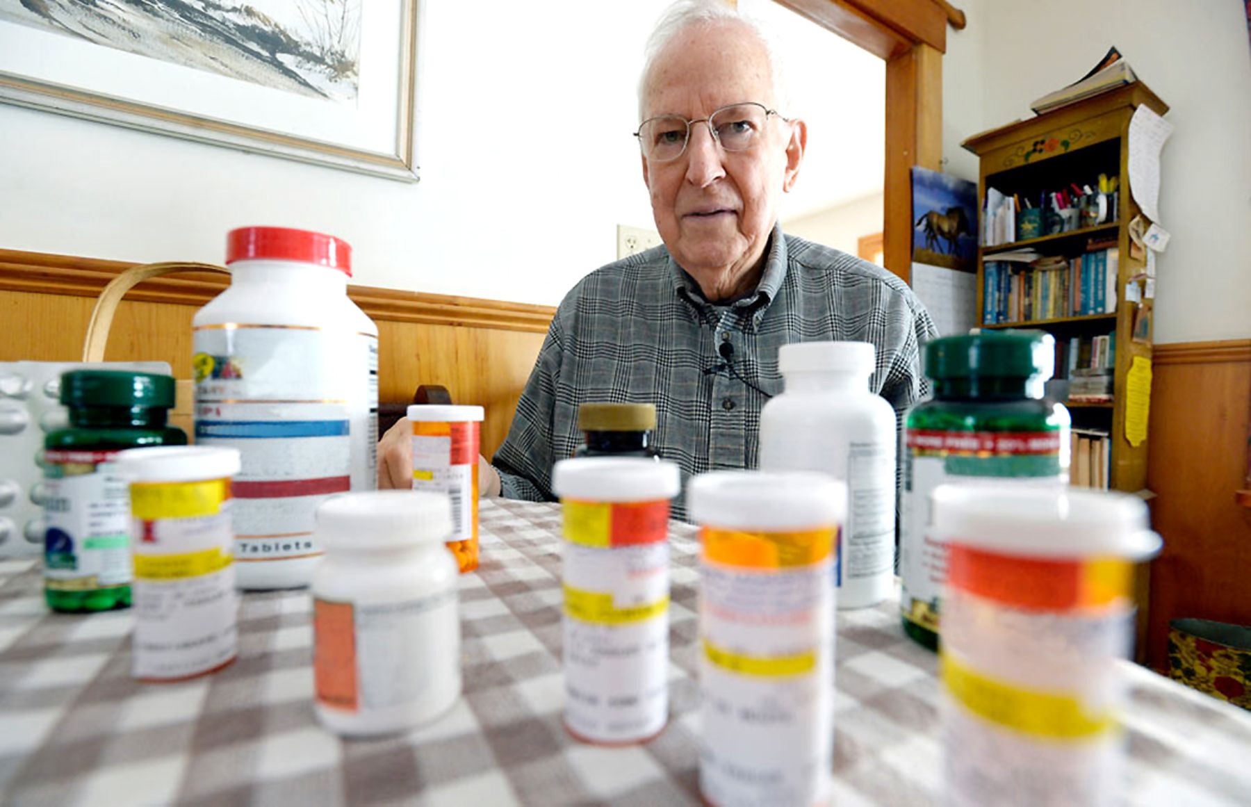 Tomar más de 5 o más fármacos al día puede generar efectos adversos y complicaciones en la salud de los mayores