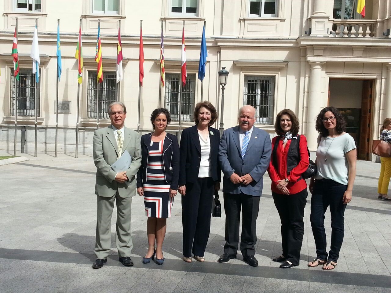 La AECC satisfecha con la aprobación en el Senado de una moción que mejorará los cuidados paliativos en España